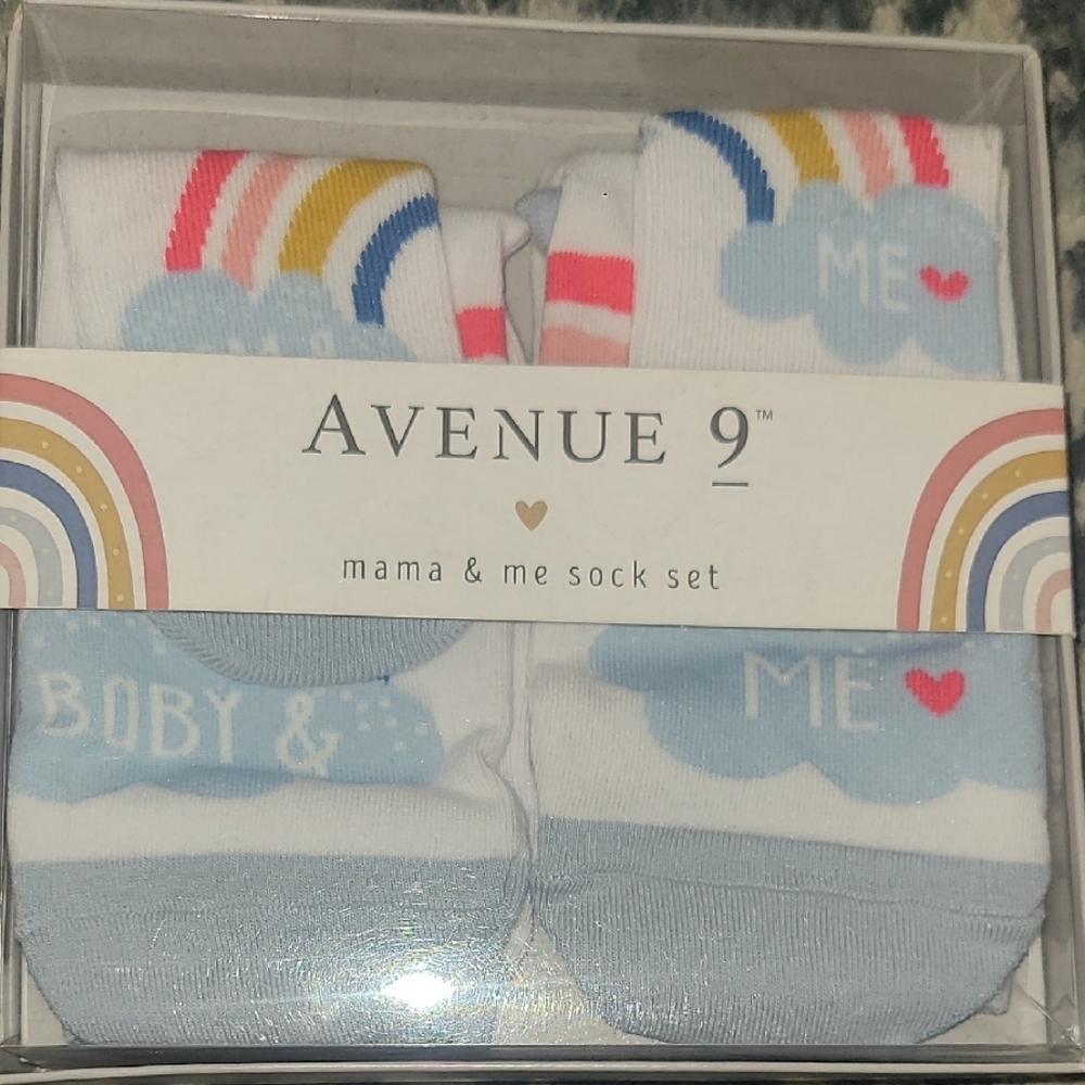 Brand New Colorful Mommy and Baby Cloud Sock Set